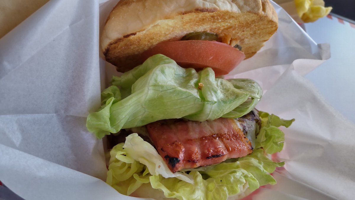 ロミズオーシャンでご飯