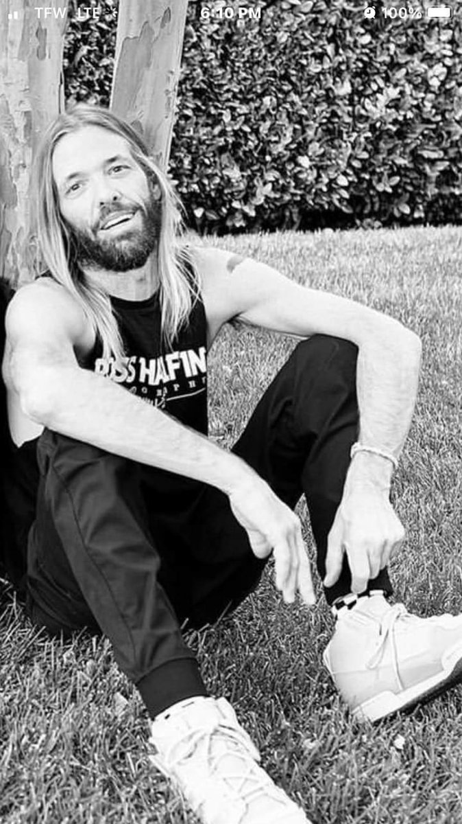 TY_4_ever's tweet photo. Hell yeah,I remember Aurora All this time Take me now,we can spin the sun around &amp; the stars will all come out Then we'll turn and come back down You believe there's somewhere else Where it's easier than this &amp; you see outside yourself &amp; you buy the hole you'll fill...
🦅💔🙏 https://t.co/jjlfdxsKyN