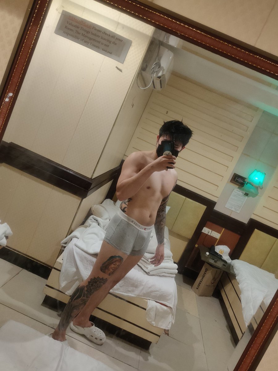 Verde_Mike22's tweet photo. Kung zinoom mo, minus points ka sa langit 😆

Retweet mo nalang para masend ko sayo yang naka umbok 💦 https://t.co/taVEDkieSq