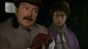 merlinpapin3's tweet photo. .@tbarnaud .@FredOL69007 #WatchingClassicsChallenge2023 Janvier (#Londres) avec le film (découverte) #SignofFour de Desmond Davies (1983) avec Ian Richardson David Healy Robert Russek Thorley Walters Cherie Lunghi Joe Melia Terence Rigby Richard Heffer Clive Merrison https://t.co/i8RYgrDpXj