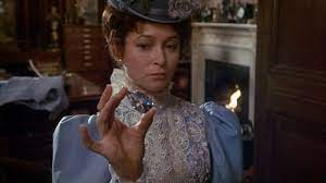 merlinpapin3's tweet photo. .@tbarnaud .@FredOL69007 #WatchingClassicsChallenge2023 Janvier (#Londres) avec le film (découverte) #SignofFour de Desmond Davies (1983) avec Ian Richardson David Healy Robert Russek Thorley Walters Cherie Lunghi Joe Melia Terence Rigby Richard Heffer Clive Merrison https://t.co/i8RYgrDpXj