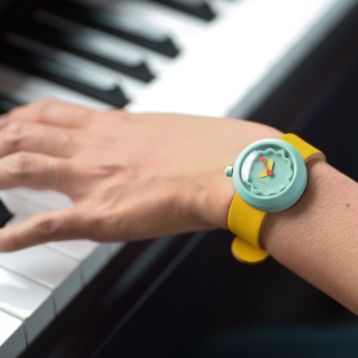 eboniwatch's tweet photo. GIVEAWAY GIVEWAYYYY!!!

1. Follow @eboniwatch, RT, Like
2. Reply aja salah satu, “MAU DELIGHT” atau “MAU GLORY” 
3. Pake hastag #Met7tahunTwitterEboni deh soalnya lagi anniv HEHE
JANGAN GEMBOKAN!

Good luckkkk!
Kalo lagi gabut, boleh spam loh 😏 happyweekend manteman onlenku<3 https://t.co/HB6JiZ1qBy