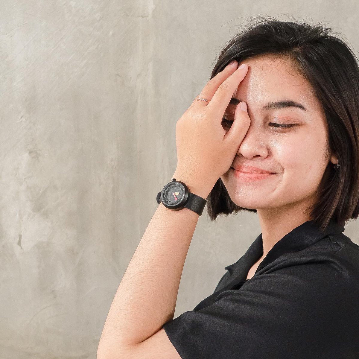 eboniwatch's tweet photo. GIVEAWAY GIVEWAYYYY!!!

1. Follow @eboniwatch, RT, Like
2. Reply aja salah satu, “MAU DELIGHT” atau “MAU GLORY” 
3. Pake hastag #Met7tahunTwitterEboni deh soalnya lagi anniv HEHE
JANGAN GEMBOKAN!

Good luckkkk!
Kalo lagi gabut, boleh spam loh 😏 happyweekend manteman onlenku<3 https://t.co/HB6JiZ1qBy
