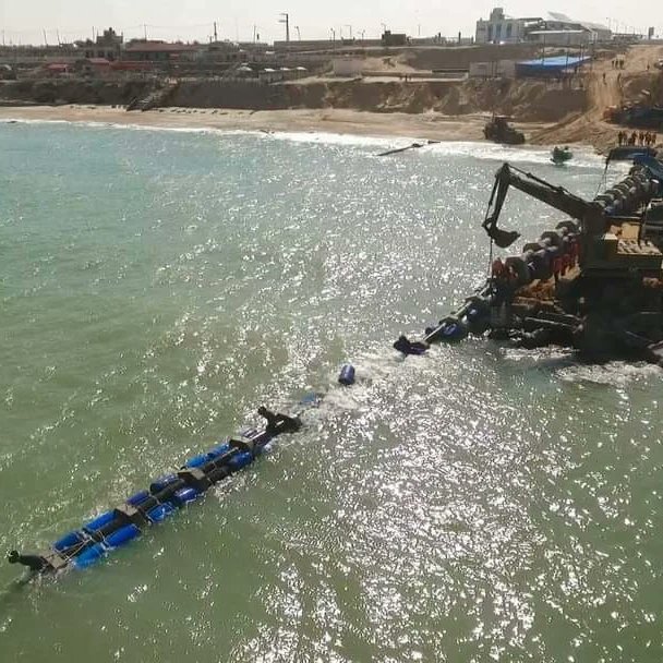 macc_ps's tweet photo. One of the achievements of Masoud and Ali Contracting Company for the fourth time is the downloading and installation of the longest line inside the sea with a length of 180 linear mt with a diameter of 710mm, which is the line belonging to the sea water desalination plant . https://t.co/c764Jxsr5T