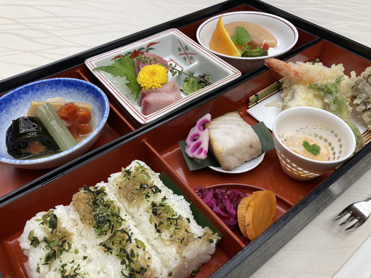 hamacham1's tweet photo. ランチは、充実、いただきます。 https://t.co/mOeF2Khpmy
