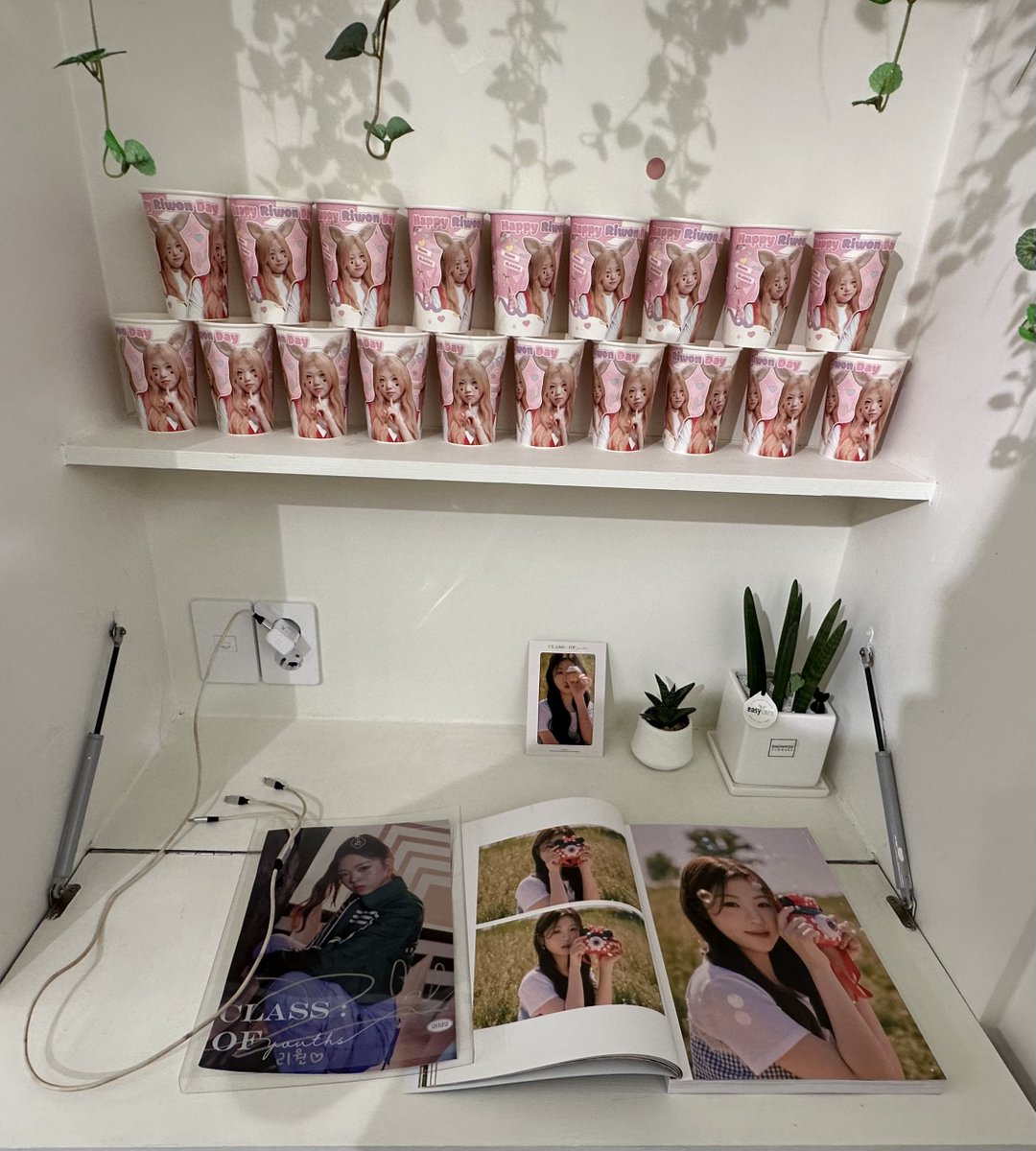 Hyeju_cookie's tweet photo. 📍르퓨어카페

일정때문에 테이크아웃했지만..

카페 깔끔하구 커피랑 쿠키도 맛있음!

리원아 생일축하해~

#FOREVER_WITH_RIWON
#리원아_우리_평생

#리원 #김리원 #클라씨 #CLASSy https://t.co/IXECW2iYlC