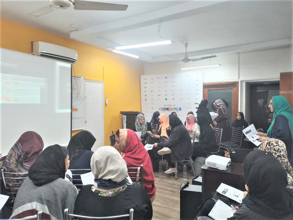 CodeGirlsKhi's tweet photo. Entrepreneurial Skills Workshop happening at @CodeGirlsKhi for Cohort 12
Trainer: Ms. @shamimrajani
@FaizaYousuf @Hasnainwalji
#WomenInTechPK https://t.co/1KdPtq10Ne