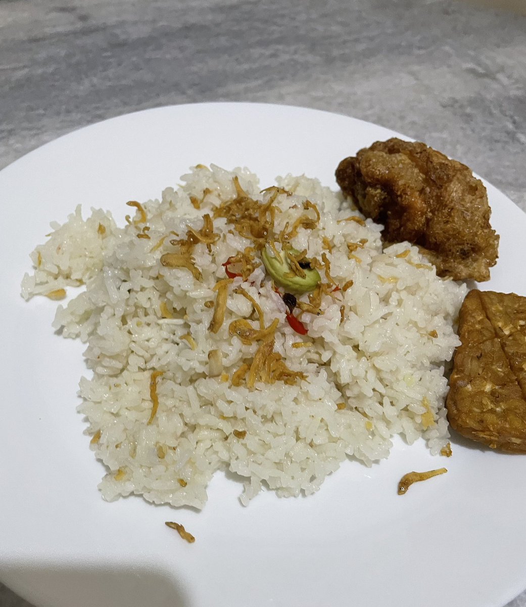 𝐄𝐧𝐝𝐚𝐡 𝐖𝐢𝐝𝐲𝐚 𝐊. tweet media