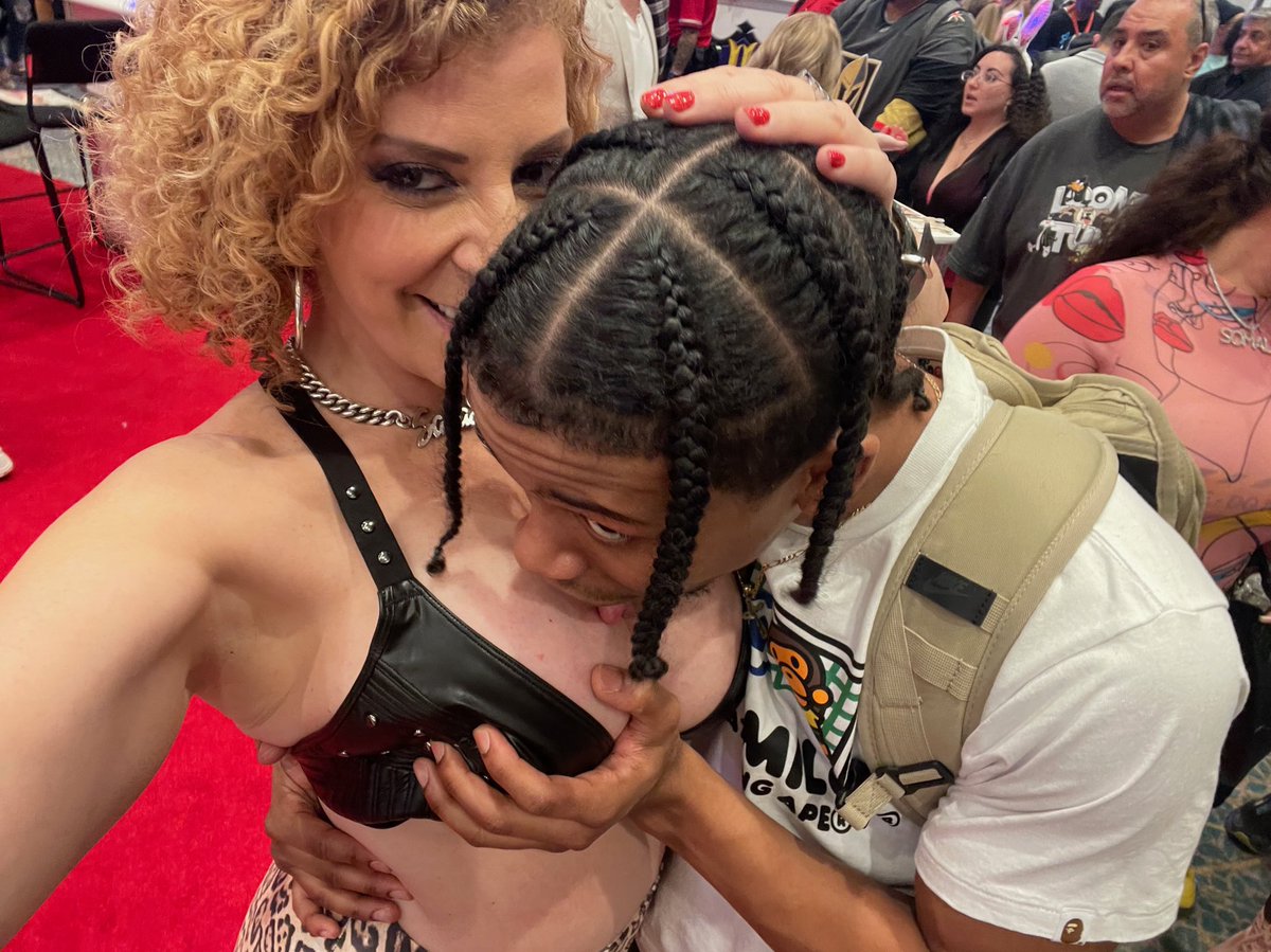 🏄🏽♂️ tweet media