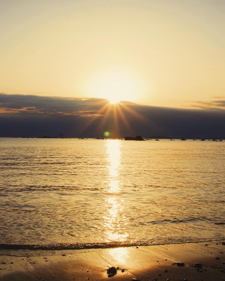 RhondaDonaghy3's tweet photo. 真名瀬海岸の夕日#真名瀬海岸 #葉山 #hayama #japan #sun #sunset #japanbeach #beautiful #beach #canon #canonphotograp https://t.co/ynQkMvadvZ
