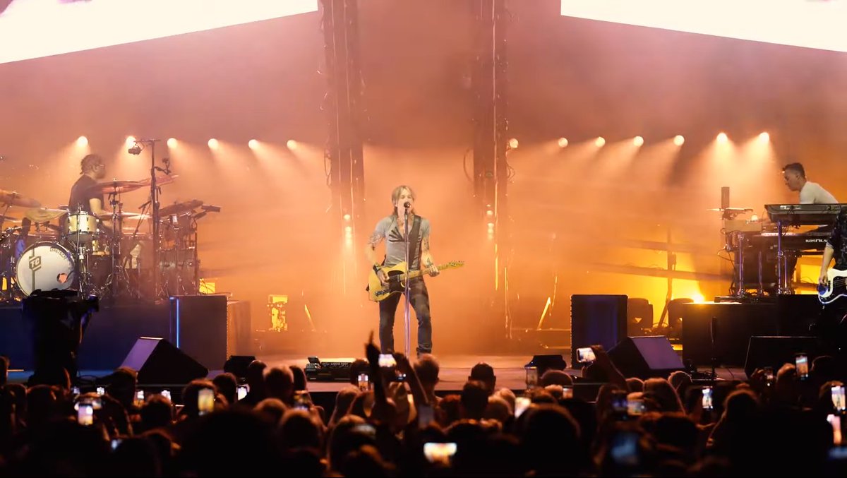 acme_lighting's tweet photo. Keith Urban presented the earnest performances at “THE SPEED OF NOW WORLD TOUR” backed by stunning and aesthetic lighting art-ACME.
47 #acmesolarimpulse
22 #acmesunrise
90 #acmepixellineip
62 #acmegemini
Credit: Design: Human Person- Ben Dalgleish
Lighting Director- Brent Maxon https://t.co/3eojz1Auhr