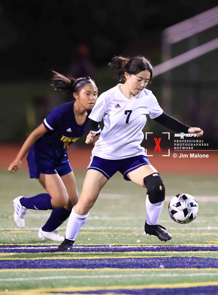 JimMalonePhotos's tweet photo. View #Maxpreps Images from 1/5/23 #SCVAL Women's #varsity #soccer between @MilpitasAD and @LynAthletics using the link: https://t.co/MGnsquviKX
@mhstrojansasb @cifccs #JimMalonePhotos #soccergirl #soccergoalie #prepsoccer @MaxPreps https://t.co/Pks4a48NCG