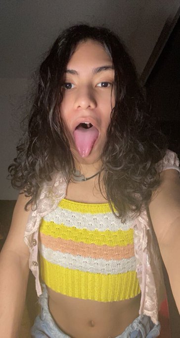 I need someone to suck my dick.  do you want to suck my dick?😈🦋🤲🏼 https://t.co/IgEqEnVVr2
