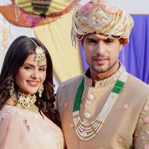 roytanya718's tweet photo. When it will come true 😭🤞🥺❤️
My all time fvrt #Nehkam (after #FaTejo)
#Ekam cares for #Nehmat like the way #AnkitGupta (as fateh) loves & cares for #PriyankaChaharChoudhary (as tejo) 🥺❤️❤️ https://t.co/j6A7V2vRUr