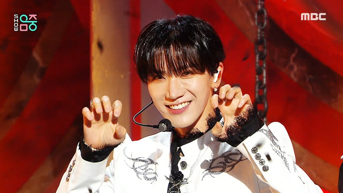 wayvjowo's tweet photo. Penampilan WayV - Phantom ning Music Core wis iso ditonton meneh! 🔥
🔗https://t.co/cWqJafZ6iI
FADE OUT PHANTOM
#Phantom_MusicCore
#WayV #WayV_Phantom https://t.co/HGLNm9GrwW