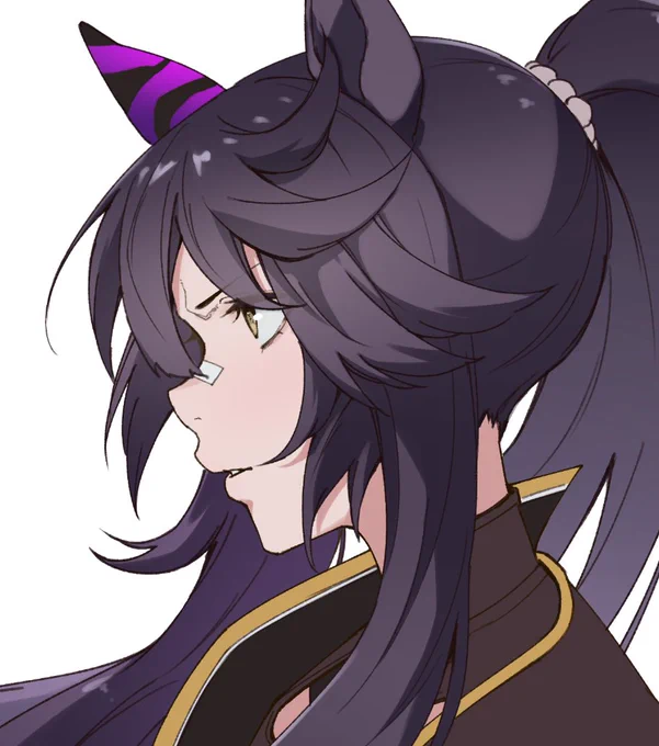 横顔 