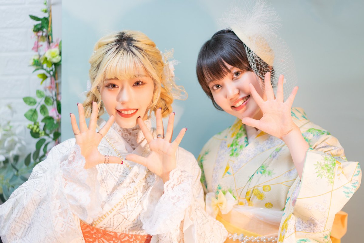oukakimono's tweet photo. oukakimono桜花着物レンタル
エキパレのお2人
ノアちゃんと��だゆきちゃんご体験ありがとうございました😊😍いつもおおきに
@ookinicoffeeamr @oukakimono @ookiniboys 
oukaKimono Rentalは京都最大級』の着物レンタル店
#きもの #桜花着物
#着物女子 #着物コーディネート ＃着物コーデ #oukakimono https://t.co/IuVX2YOihO