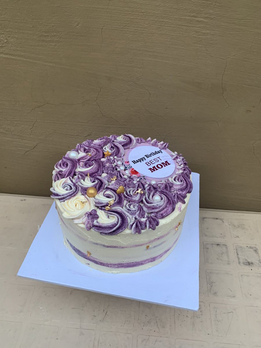 CatererPeculiar's tweet photo. Our budget friendly cakes.
Can get one for as low as N8,500
Send a DM/ What’sapp link in the bio for inquiries https://t.co/DqnFZnKKI3