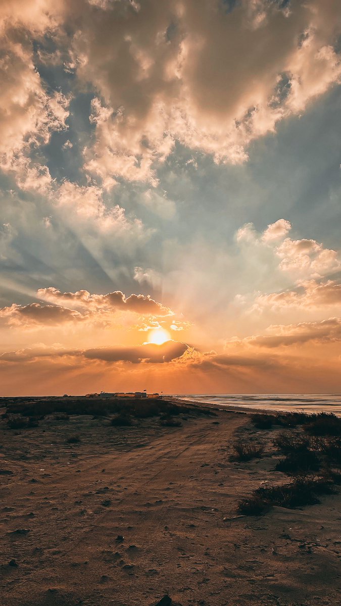 _Mohamed70's tweet photo. تفآصيل تذكر وأيام تحكى #PhotoMode 
من متطلبات الجوو اليوم 🌦️🌅🏃🏽‍♂️. https://t.co/D1iwoJZH4b