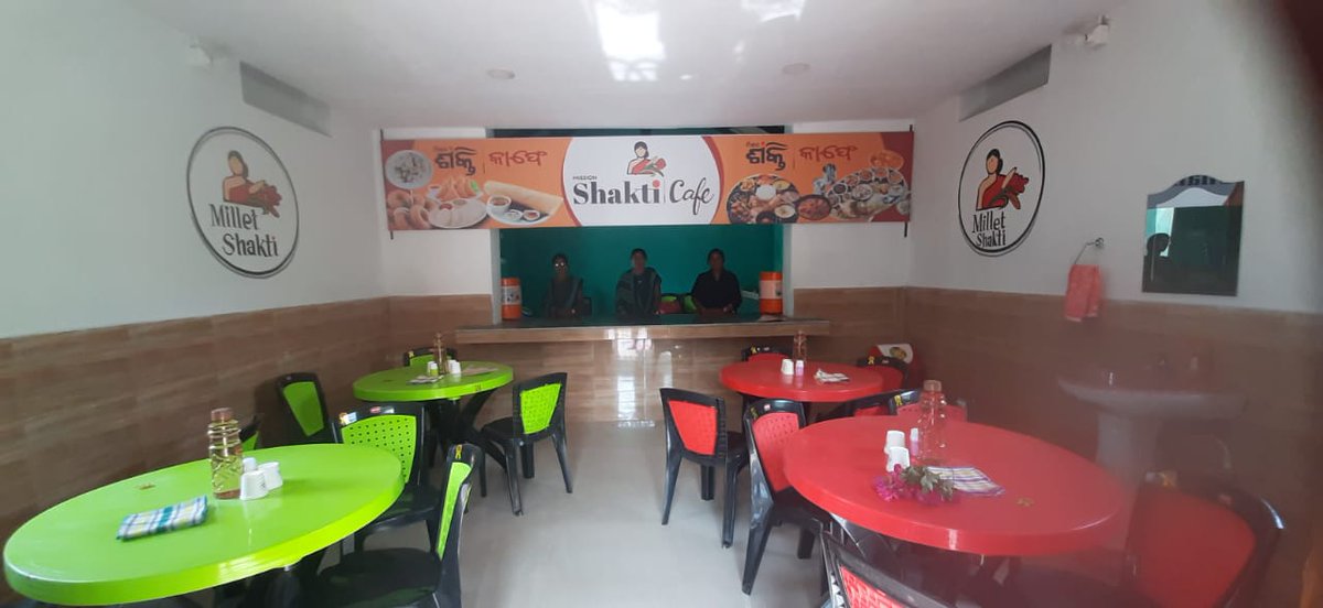districtadmndkl's tweet image. This Cafe will be managed  by BLF Bhuban. Lunch, tiffin items and millet based food like snacks items tea soup cake etc will be prepared. @CMO_Odisha @mission_shakti @MilletsOdisha 
#OdishaMilletMission