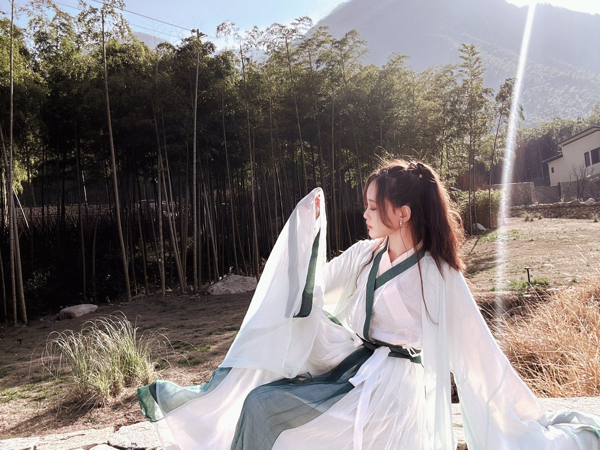 Cryptosis9_OKX's tweet photo. 隐于竹海～～
深山挖冬笋⛰️【罚款2千】😹
今天负收益😹 https://t.co/CKuUcWN1yi