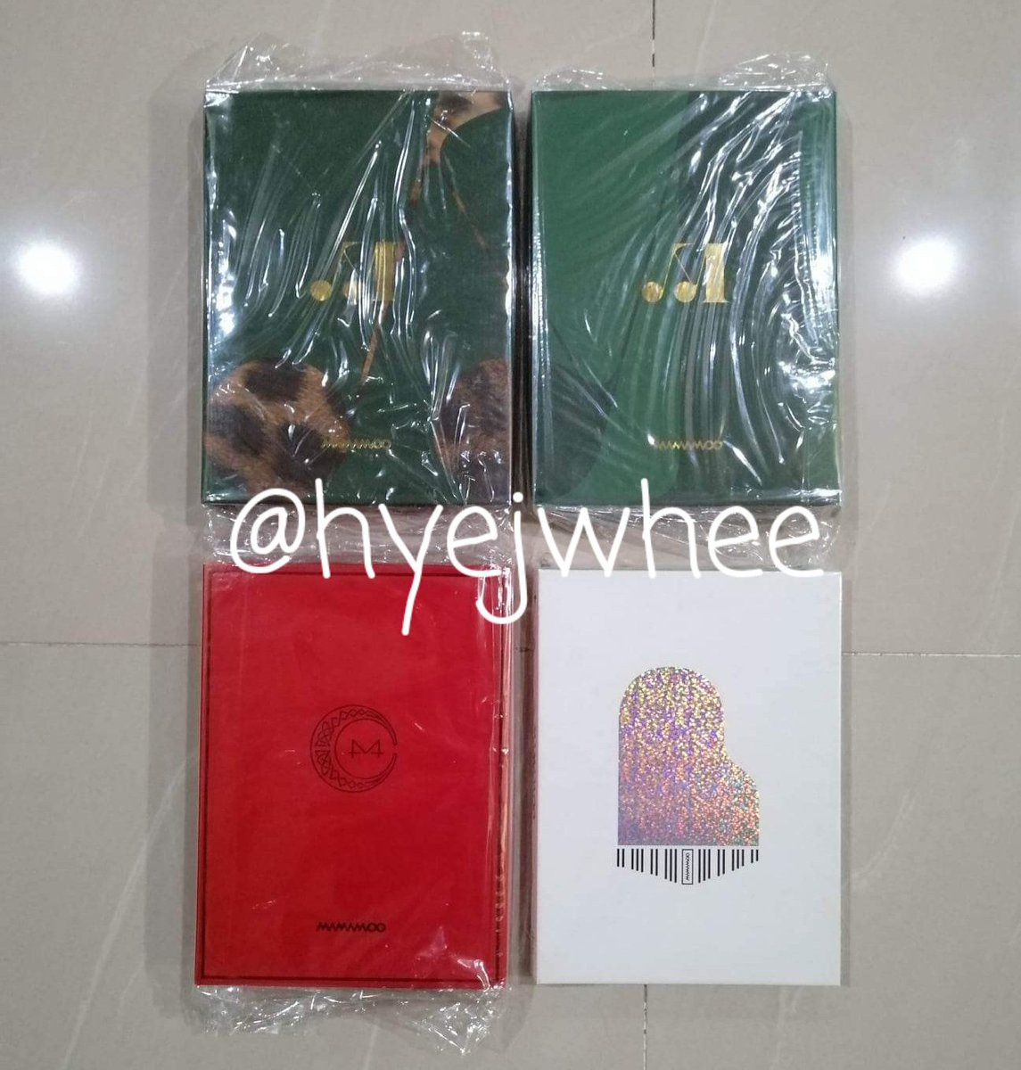 hyejwhee's tweet photo. REPOST

MAMAMOO QUITTING SALE ‼‼‼

Take all for 3.9k only
-Mamamoo Lightstick Moobong 2.0
-Unsealed Albums(travel both ver, red moon, piano man)
-13 photocards

DM to avail😊

wts lfb ph only onhand solar moonbyul wheein hwasa https://t.co/LwIt4yzFNH
