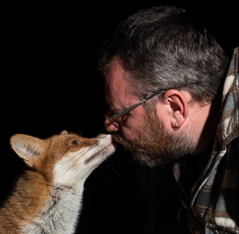 RichardBowler1's tweet photo. Just loved "Dogs in the wild" series on BBC,especially in prog 3,scientist observing Swift foxes to check on their personalities. Surely if foxes are that sentient,what the f@ck are we doing chasing them with dogs, shooting, trapping and snaring them. @ChrisGPackham #FoxOfTheDay https://t.co/sePP72eBA5