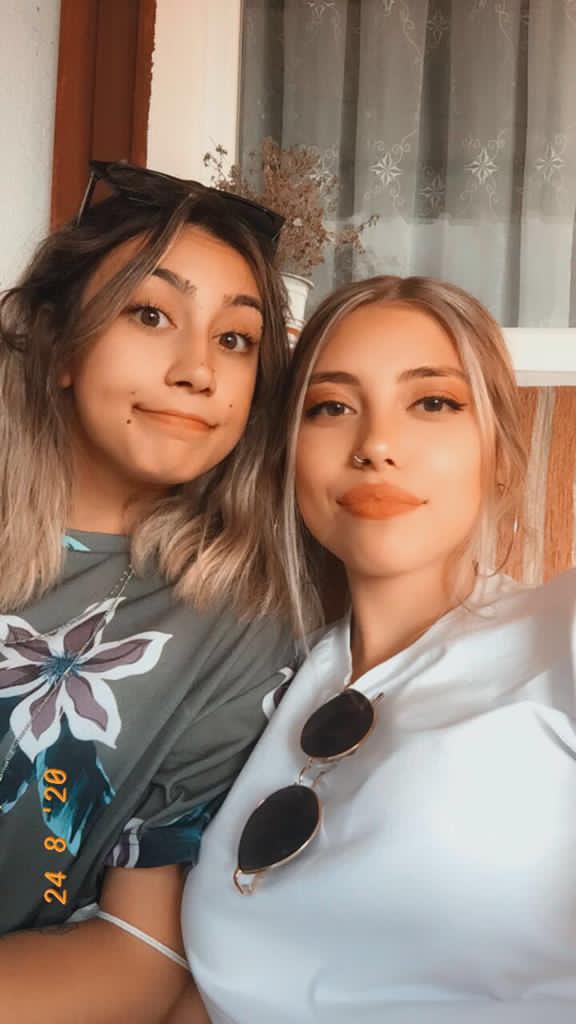 Herşey yarım kaldı gitmenle iroşumm kalk gel bir şaka olsun bu kadıramıyorum gitmeni daha çok yaşıcak anımız vardı planlarımız seni çok özledim çok seviyorum kuzum seni hiç unutmucam ♾️♾️