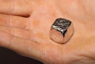 estelsiplanetes's tweet photo. Sabeu quins són els materials més densos que coneixem?
I els menys densos?
Quin és el buit més perfecte que els humans hem fet?
Dedico aquest fil a parlar-vos de densitats extremes, amb algunes sorpreses.
Som-hi! https://t.co/6uDOGmrt6I
