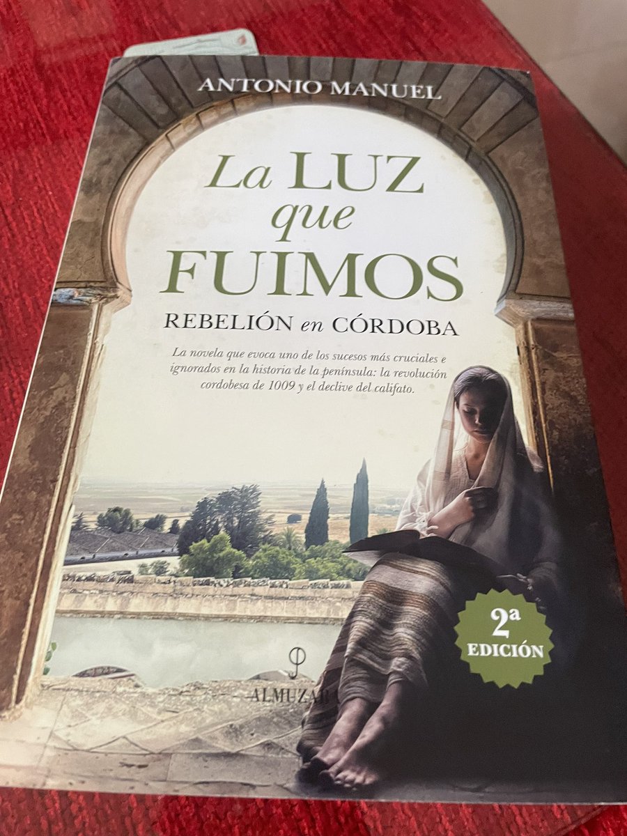 mariacalada's tweet photo. Mi mejor regalo ya está en mis manos @antoniomanuel__ https://t.co/ig9wtxvzA2