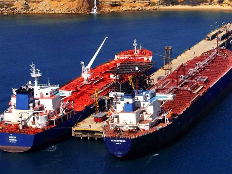 mundomaritimo's tweet image. #Venezuela observa caída en sus #embarques #petroleros de un 2,5% en 2022 buff.ly/3WSx6Dj