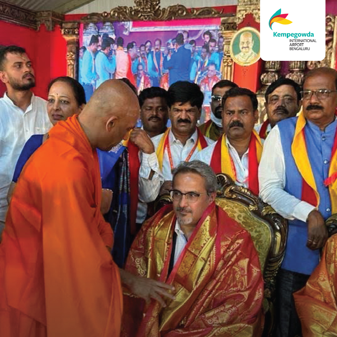 BLRAirport's tweet image. #BLRAirport was honoured at the 86th All India Kannada Sahitya Sammelana held at Haveri, for its efforts in fostering love for Kannada language and culture.