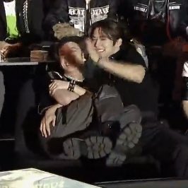 naurnotchan's tweet photo. is it me who heard bang chan LAUGH when changbin mentioned ringa linga 🤣 https://t.co/Wbeddchtkj