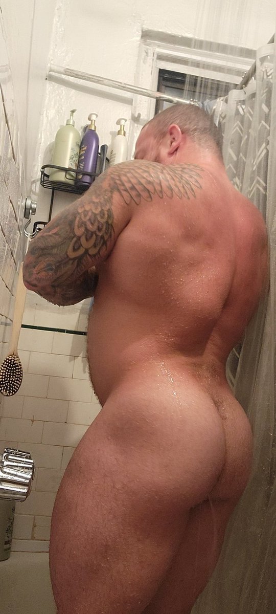 hotchestnyc's tweet photo. Meat. #dilf #bottomdilf #malebutt #daddygoals https://t.co/ofcbuqxIqd