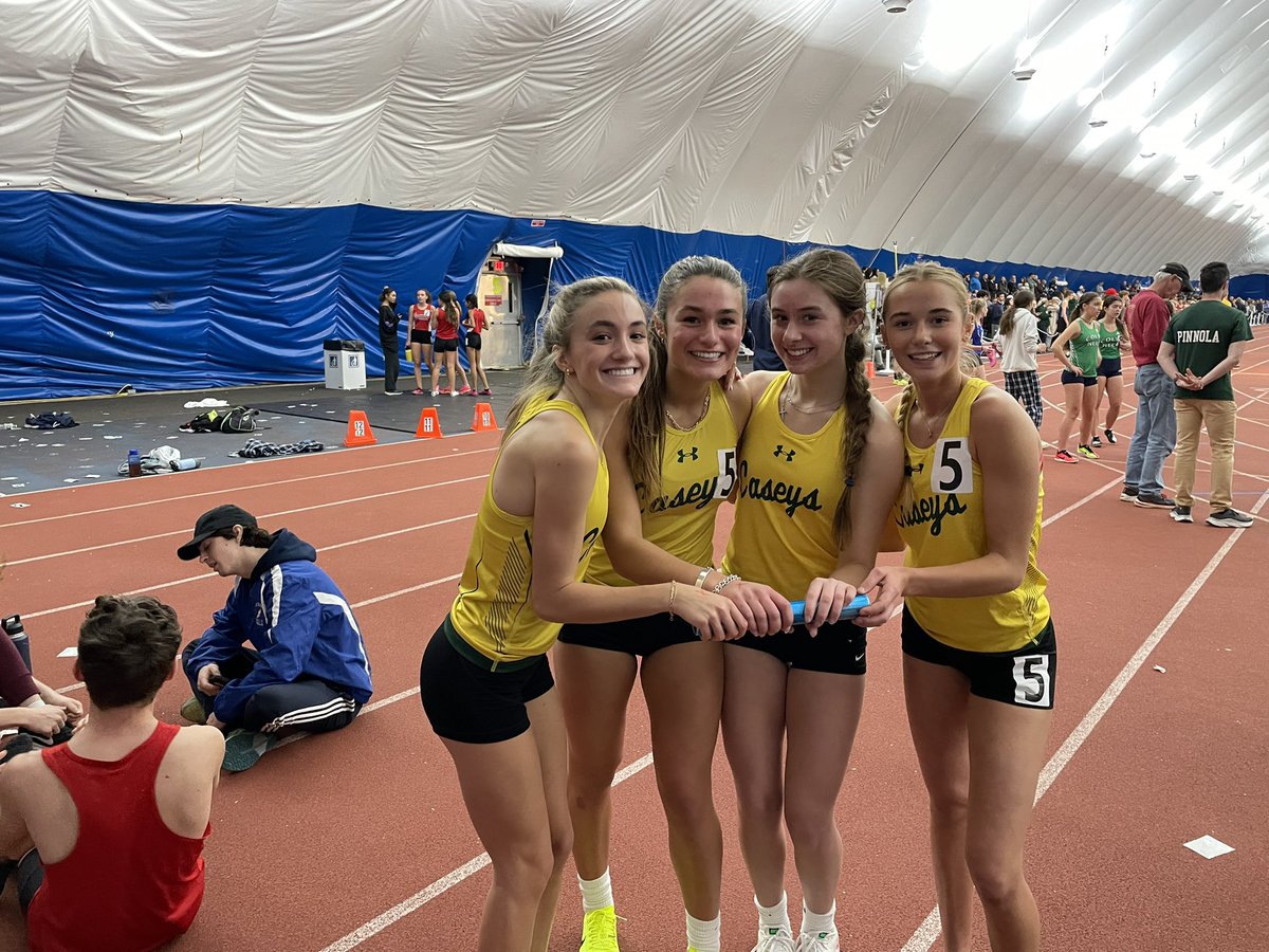 rbccoach's tweet photo. @CaseysSports @RBCCaseys @UVATFCC
Senior bookends with DeSousa and Anderson, plus juniors Kassidy Torchia and Avery Hargis lead Casey’s to 2nd relay title of the night in the girl’s Distance medley. #rbcxctf #caseys☘️☘️☘️ #backrollin #Champs https://t.co/dwsmdfX8oC