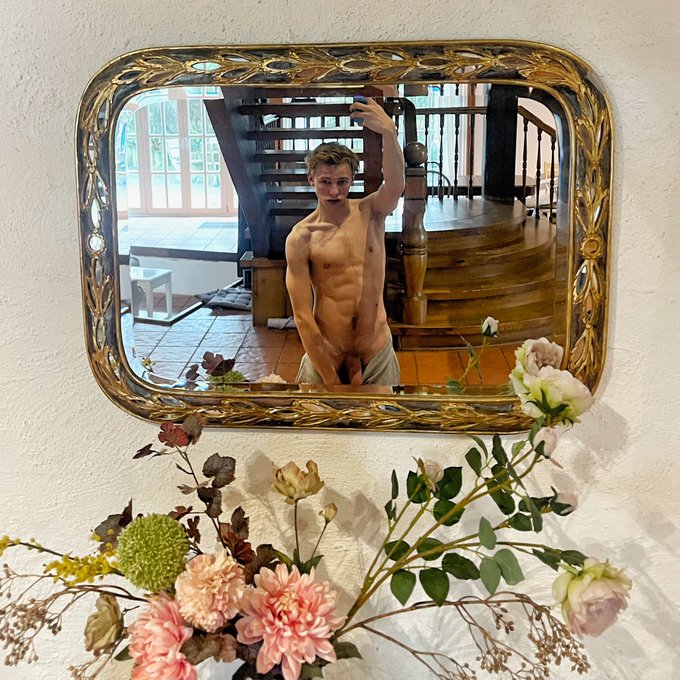 Day one on set @HimerosTVStudio 🇩🇪 https://t.co/tqAPrxATT7<a class="tags" target="_blank" title="On Twitter" href="/?out=eyJ0eXAiOiJKV1QiLCJhbGciOiJIUzUxMiJ9.eyJpYXQiOjE3MTkwNDYyODIsImlzcyI6InR3cG9ybnN0YXJzLmNvbSIsIm5iZiI6MTcxOTA0NjI4MiwiZXhwIjoxNzUwNTgyMjgyLCJyZWRpcmVjdF91cmwiOiJodHRwczovL3R3aXR0ZXIuY29tL0hpbWVyb3NUVlN0dWRpbyJ9.Z-3bxJwYuPR8JbrpgrDQpqj8v-Nq92gKG70moQfLGqTmLnyzdwiOVgqINVqXr89sGNw9YCi6-hStaxv-ZuYEgw">@HimerosTVStudio</a><a href="/tag/newprofiepic"class="tags"><span>#newprofiepic</span></a>