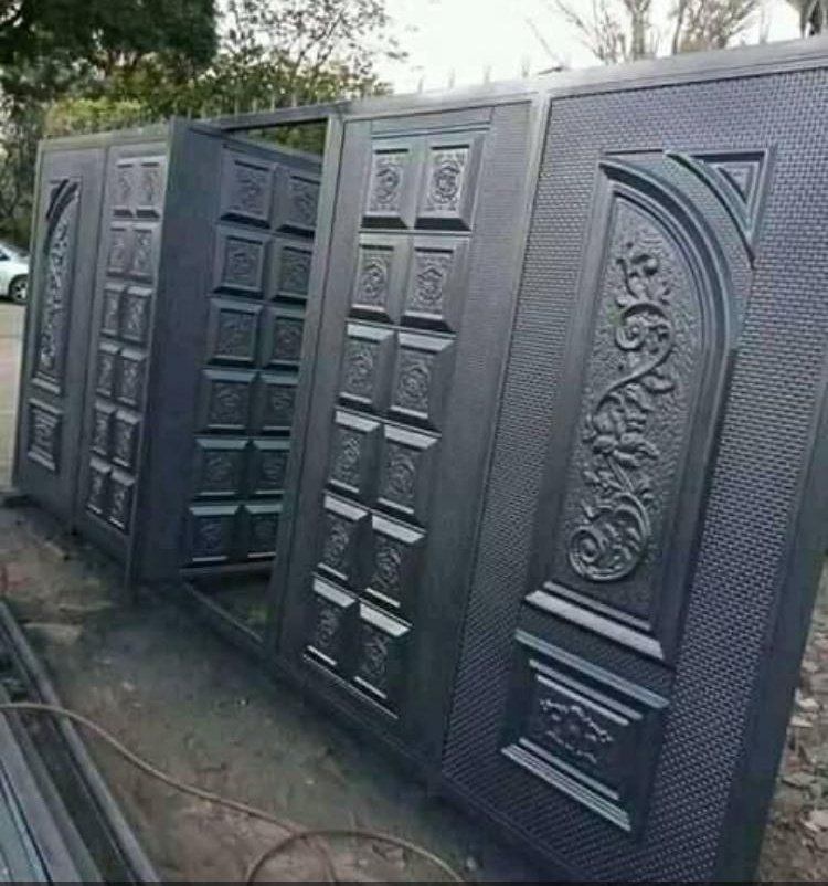 This is the work of #SBEG
best in steel and aluminium fabrication here to modernize your home,workshop and buildings.
WhatsApp:
+263 77 963 6227
+263 77 488 2338
#Zimbabwe 
#Bulawayo 
#Twitter 
#DjSbu