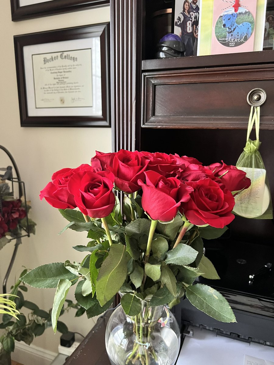 Courtney H tweet media