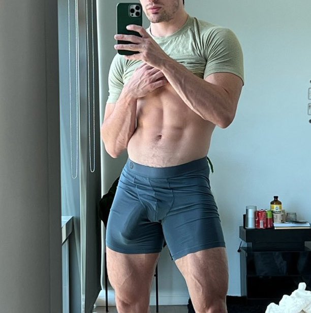 TylerLockwoodBD's tweet photo. You gotta earn it. https://t.co/jvxKGt9b3G