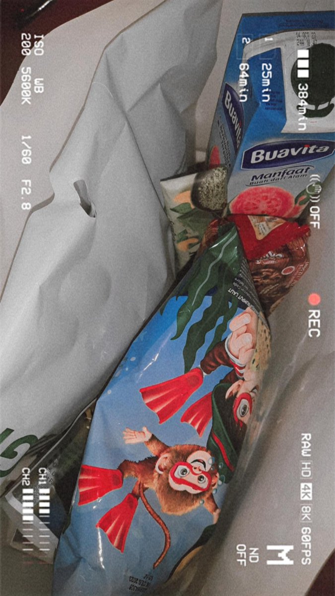 kebalik banget si ini😂 aku yg dibantu ilangin bekas cat2 yg nempel di motor malah aku yg dibawain bingkisan gini😂 luvvv bingitsss😚🤍