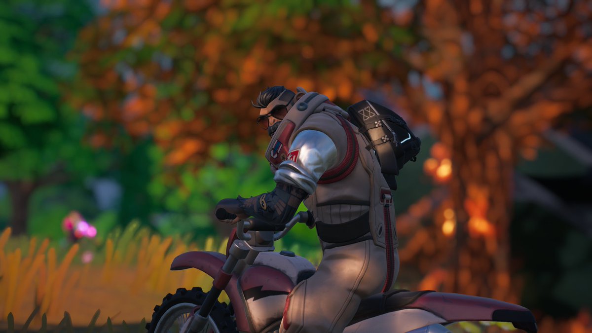 sky_chaser_15's tweet photo. Biker space chimp #fortnite #fortnitechapter4 #jbchimpanski #PS4share https://t.co/jaDVnhv88M