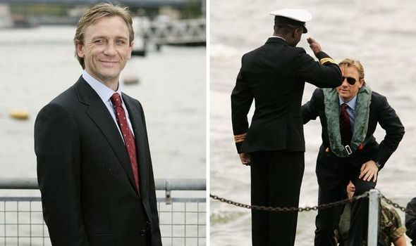 FirstToDiePod's tweet image. In the latest pod we talk about the "controversial" Daniel Craig James Bond reveal press conference - looking back he is VERY blond and foppish - probably should have got that Bond haircut before 💇‍♂️ 

Can watch it here: youtube.com/watch?v=TLjCU-…