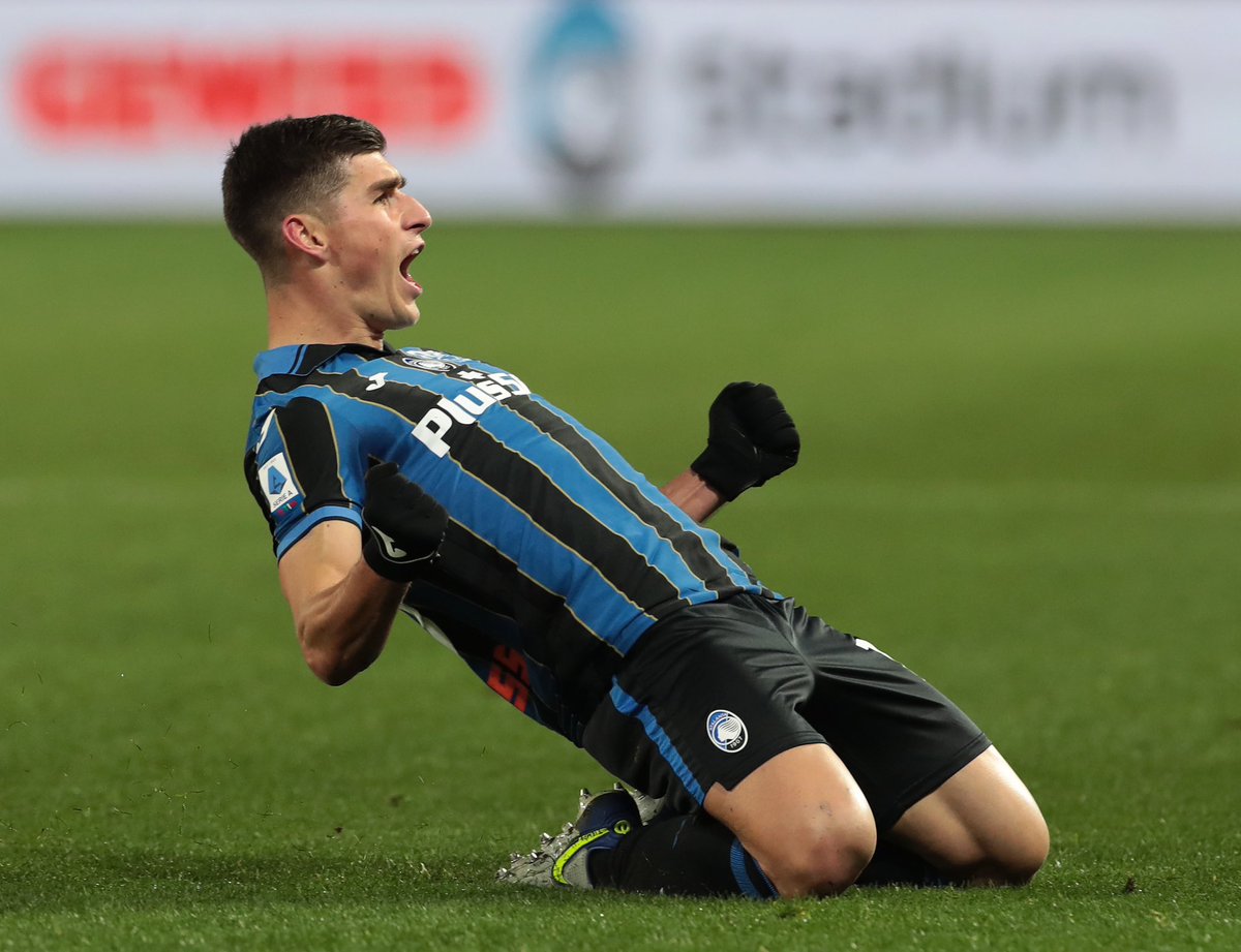 FabrizioRomano's tweet photo. Olympique Marseille are closing in on Ruslan Malinovskyi deal, here we go! The negotiation with Atalanta is now at final stages on permanent move. 🚨🔵🇺🇦 #OM #TeamOM

Full agreement already reached on the personal terms — expectation to get it signed next week. https://t.co/5yGluFlhEe
