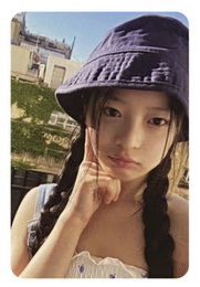 misunfile's tweet photo. wtb lfs ph 

⟡ ·˚ ☆ newjeans nwjns hanni weverse pc photocard poca 
- weverse b ver / bucket hat bh 
- bluebook ver / tinkerbell 

no to op ! can payo ⭐️🍪 
dm / reply offer 🫧 https://t.co/jYAQlSeQhr