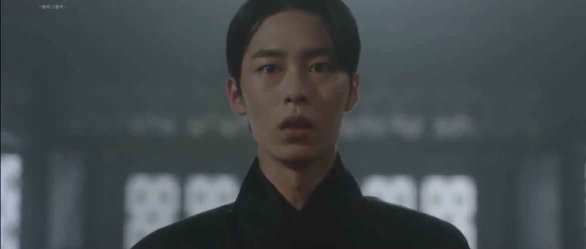 leedoohyuns's tweet photo. so you are telling me uk lost his biological mom and dad and then the person he loved the most aka naksu and now the only father &amp; mother figure he had??? give him a break ffs 

#AlchemyOfSouls2Ep9 #AlchemyOfSouls2 #AlchemyOfSouls https://t.co/ngYKpVCDwn