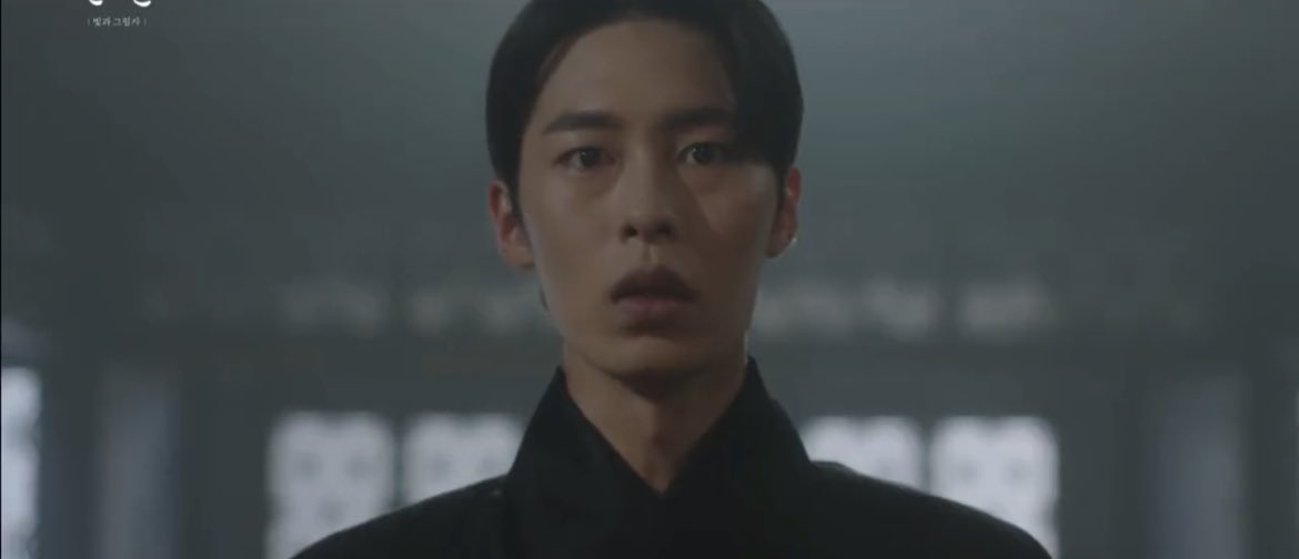 leedoohyuns's tweet photo. so you are telling me uk lost his biological mom and dad and then the person he loved the most aka naksu and now the only father &amp; mother figure he had??? give him a break ffs 

#AlchemyOfSouls2Ep9 #AlchemyOfSouls2 #AlchemyOfSouls https://t.co/ngYKpVCDwn