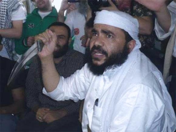 abwasamhaljrmw1's tweet photo. هذه الجنبيه التي نزل صورتها محمدالحزمي في تغريده مدعيآ أن صادق الأحمر أداها له هديه
طلعت مسروقه وصاحبها مستعد لإثبات ذلك 
يعني طلع الحزمي سارق جنابي https://t.co/n6lafn0VEb