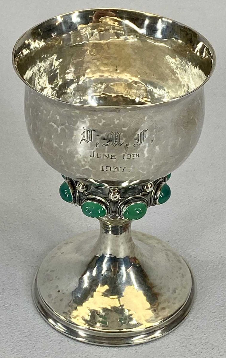 RogersJonesCo1's tweet photo. DELIVERED FOR AUCTION THIS WEEK
Arts & Crafts Beaten Silver Goblet, London 1910, Omar Ramsden π€
ESTIMATE: Β£700 β 1,000
AUCTION: Jewellery & Collectables
DATE: 10th January
#antiques #quality #Ramsden #silver #artsandcrafts https://t.co/OotInJMKEQ