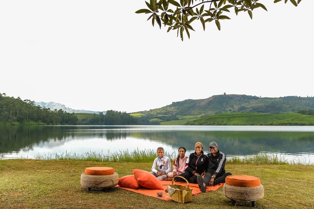 Shambazuva's tweet photo. Beautiful Honde Valley: Featuring Nyawamba Dam, constructed in 1997. To visit Honde Valley our rates are:

✔️$130 per night for 6 adults, self catering
✔️$65 bed and breakfast for 2 adults
✔️$260 per night for 2 adults, fully catered basis

📲+263716806580
📲+263780667322 https://t.co/W47OGZ2Jfj