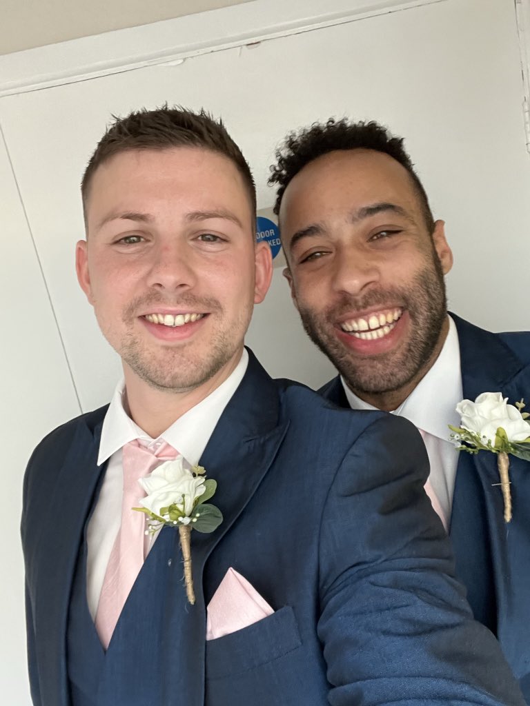 KhyamW's tweet photo. Happy birthday Dale, it’s been the worst 2 weeks ever. Wish I was with you celebrating today, I miss you so much. 💙💙 #bigbro #RIP #loveyou https://t.co/0wrUauQoHa